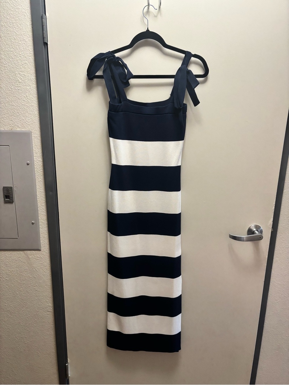 Mable Striped Navy and White Tie-Shoulder Maxi Dress size M